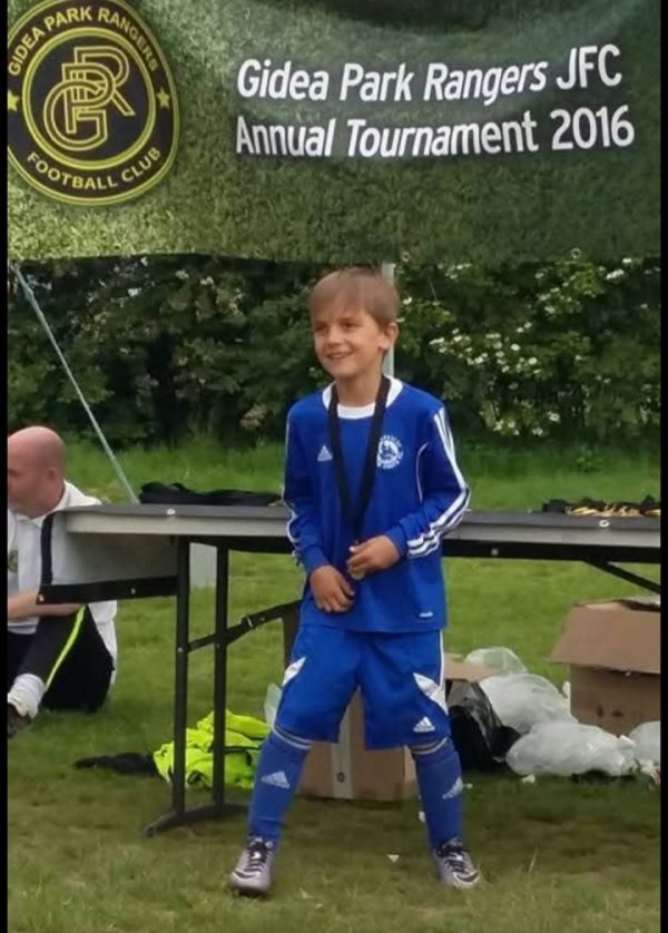 “10后”就快来了👀15岁道曼生于09年12月31日，6岁加盟阿森纳