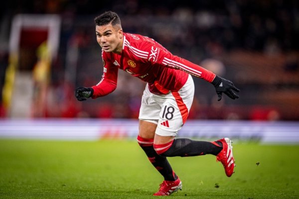 33岁仍难以替代！记者：卡塞米罗被撞后主动申请被换下