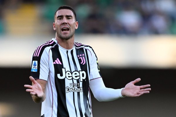 罗马诺：拜仁退赛DV9的争夺，球员如今更倾向于留在尤文并续约